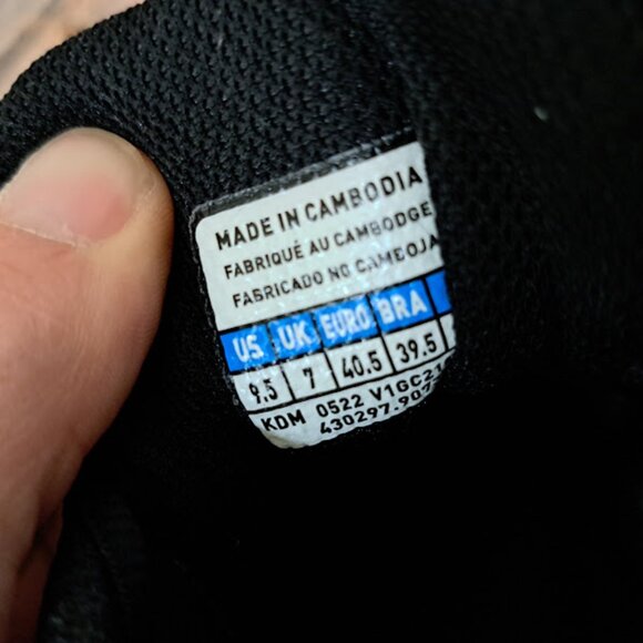 Mizuno Mens Running shoes size 9.5 black and white - Picture 8 of 8